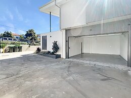 2 Bedroom Townhouse With Water Views