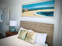 Spacious 2-bed Townhouse Near Torquay Beach