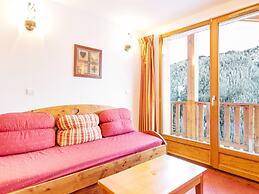 Alpine Apartment Near Slopes