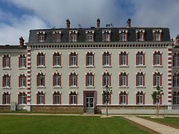 Heritage Stay for Four in Epernay