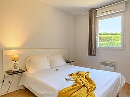 Vannes Apartment With Balcony for 4
