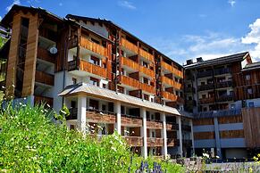 4-guest Studio With Mountain View