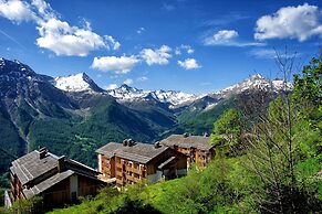 4-guest Studio With Mountain View