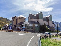 Alpine Base in Auris-en-oisans