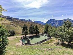 Alpine Base in Auris-en-oisans