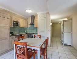 Provencal Family Apartment for 6