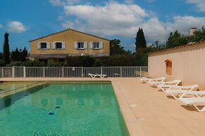 Duplex in Tourrettes With Pool Access