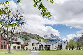 Loudenvielle Stay With Alpine Views