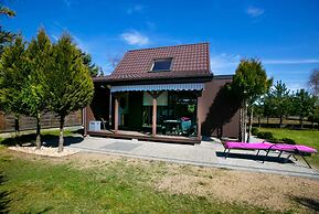 Holiday Cottage by the Lake