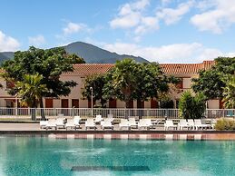 Chic 4-guest Studio, Wellness & Pool