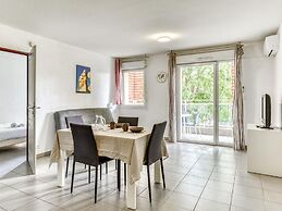 Chic 4-guest Studio, Wellness & Pool