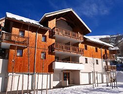 Spacious Alpine Retreat for Groups
