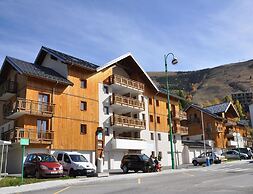 Spacious Alpine Retreat for Groups