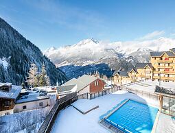 Spacious Alpine Hideaway for Eight