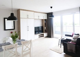 Large, Comfortable Apartment for 3 People