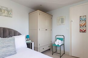 Stylish Itchenor Home Walk to Harbour Pub