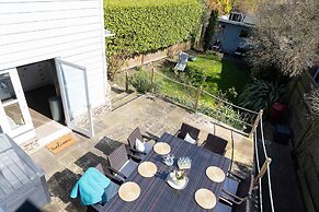 Stylish Itchenor Home Walk to Harbour Pub