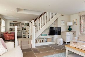 Stylish Itchenor Home Walk to Harbour Pub