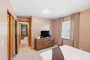 Loveland Luxury Getaway Pool Golf Course