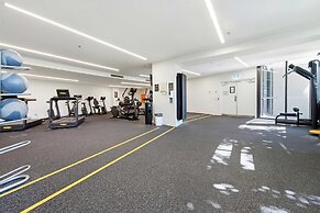 Stylish 1BR CBD w/ Parking Lot
