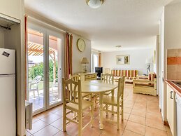 Home for 4 With Private Parking