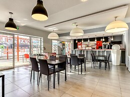 Flat With Wellness & 3km to Beach