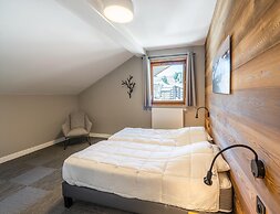 Base for 8 Near Alpe D'huez Slopes