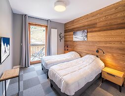 Base for 8 Near Alpe D'huez Slopes