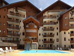 Attractive Apartment With Balcony/terrace