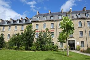 Retreat, Heated Pool & 2 Beds