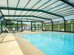 Retreat, Heated Pool & 2 Beds