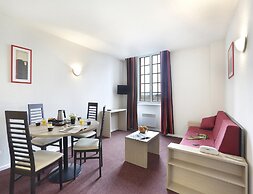 Elegant Vineyard Stay for Three