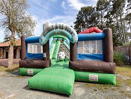 Escape for Seven Guests