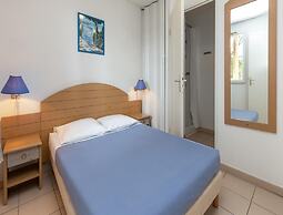 Escape for Seven Guests