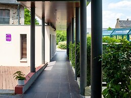 Retreat, Views of Meadows