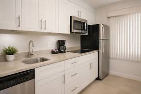 Aurevine Hotel & Suites