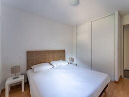 Chic Lacanau Flat Near the Beach