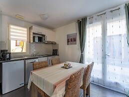 Chic Lacanau Flat Near the Beach