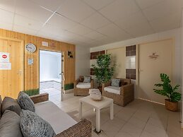 Chic Lacanau Flat Near the Beach
