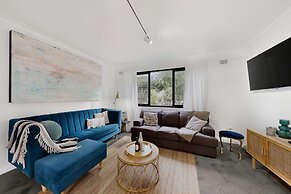 Beachside 1-bed Retreat With Parking Cronulla