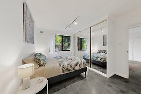 Beachside 1-bed Retreat With Parking Cronulla