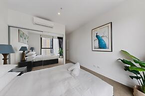 Skyline 2BR Apt Near Metro Ryde