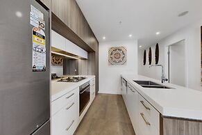 Skyline 2BR Apt Near Metro Ryde