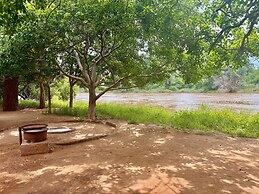 Limpopo River Lodge