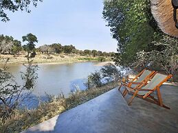 Limpopo River Lodge