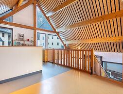 Mountain Lodging With Private Balcony