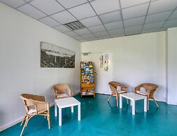 Lake View Miremont Apartment for 5