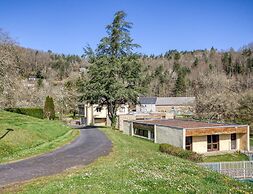 Lake View Miremont Apartment for 5