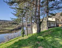 Lake View Miremont Apartment for 5