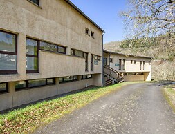 Lake View Miremont Apartment for 5